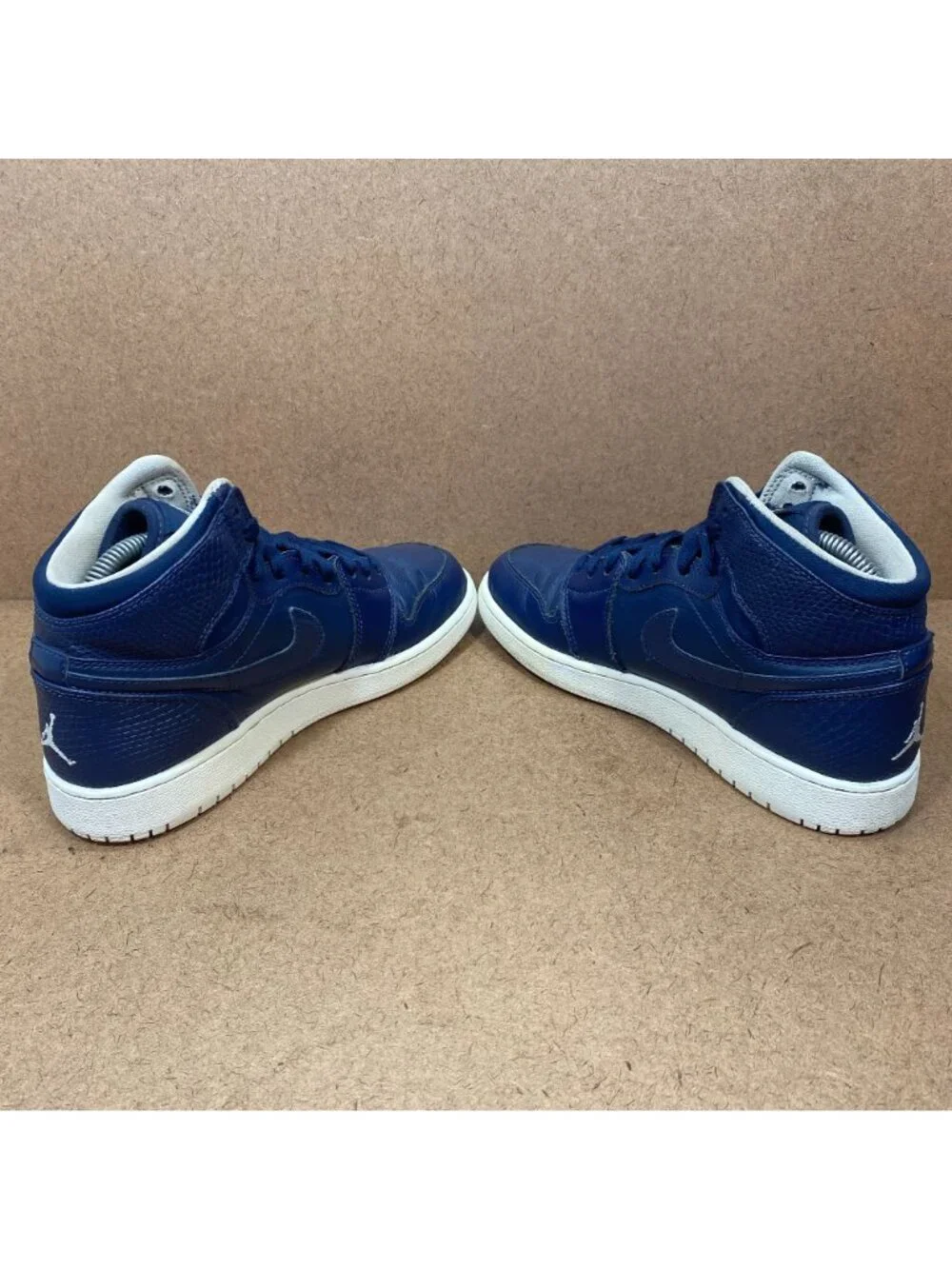 Air Jordan 1 Retro High GS Midnight Navy Sneakers Youth Size 6.5Y Leather